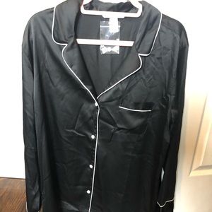 VS satin night shirt
